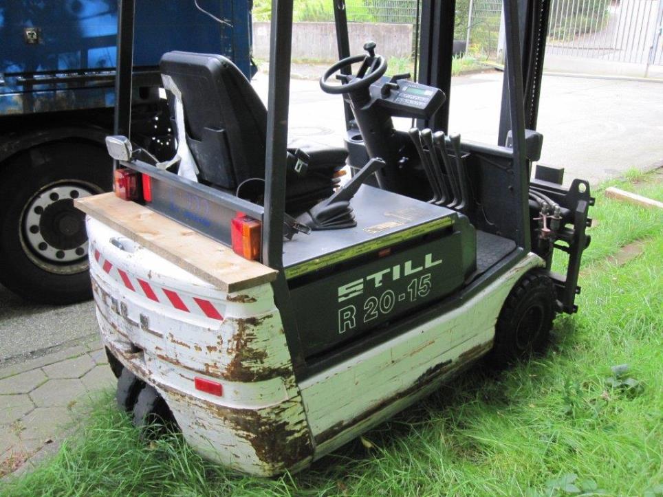 Gepflegte Flurförderfahrzeuge-2